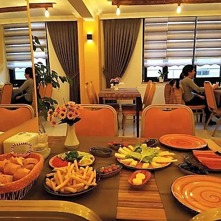 فندق Grand Krone 3*